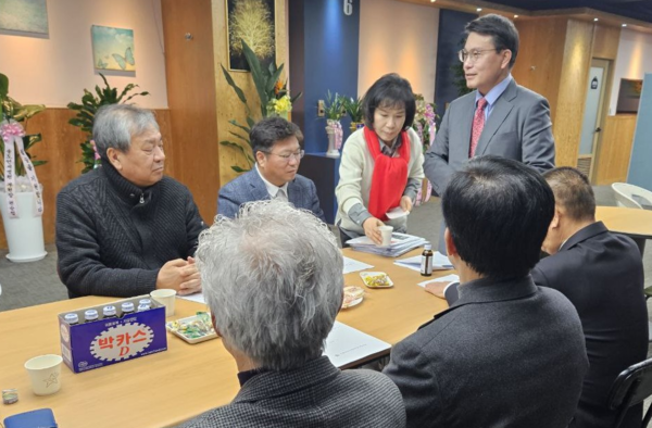 국민의힘 윤상현 예비후보와 택시업계 종사자들의 정책 간담회. 캠프 포토