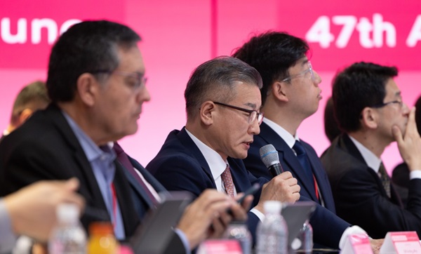 김성렬 서울교통공사 선임본부장이 4일 오전 서울 동대문구 DDP에서 열린 UITP 아태지역 회의에서 '공사, 기후위기 대응'을 주제로 발언하고 있다. 김철관 기자