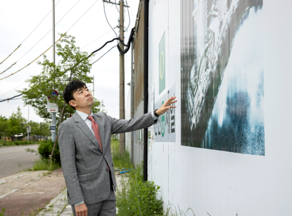 인천 영종도 미단시티 카지노복합리조트 건설 현장을 둘러보는 신성영 의원. 시의회 포토