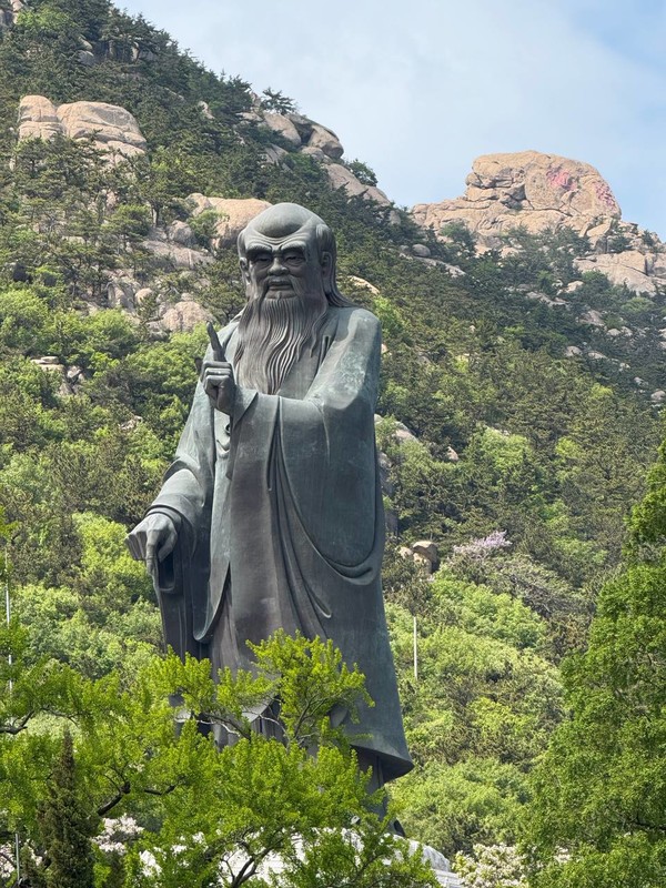 타이칭궁의 노자상. 인천뉴스