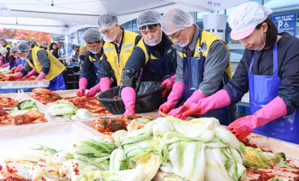 iH 노·사 김장 한마당 행사. iH포토