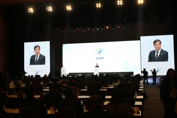 제5회 K-UAM 컨펙스’ 개막식에서 황효진 인천시 글로벌정무부시장이 개회사를 하고 있다. 인천시 포토