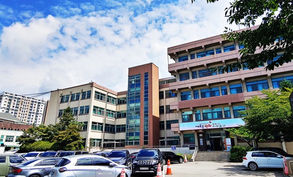 미추홀구청 전경. 미추홀구 포토