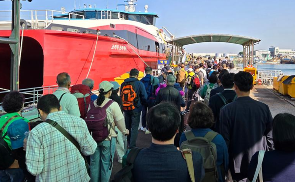 고향 귀성객. 옹진군 포토