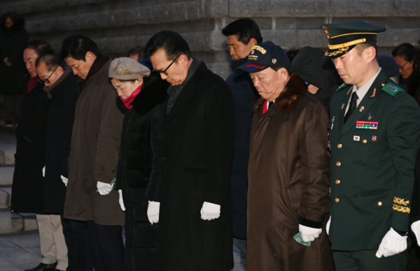 이재호 구청장 등 90여 명 참석한 자유수호의탑 참배. 연수구 포토