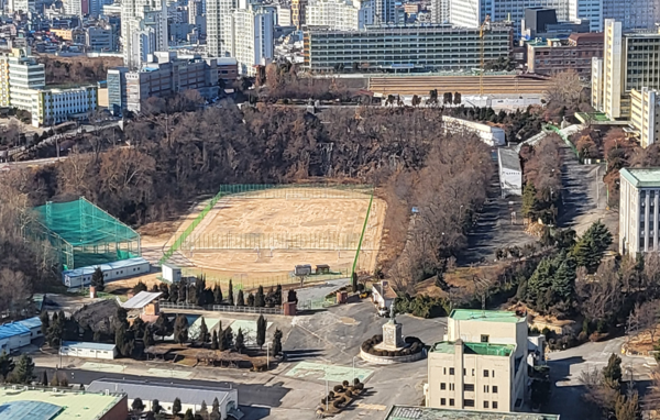 인천대학교 제물포캠퍼스 운동장. 인천대 포토