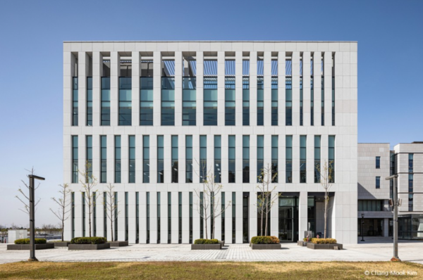 2026 K-바이오랩허브 시범사업 공간 외관(연세대학교 국제캠퍼스 SL바이젠 산학협력관). IFEZ 포토