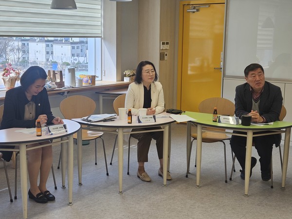 천마초 학교복합시설 및 주차장 건립 간담회. 구의회 포토