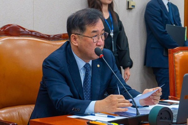 맹성규 국회의원. 본인 SNS 포토