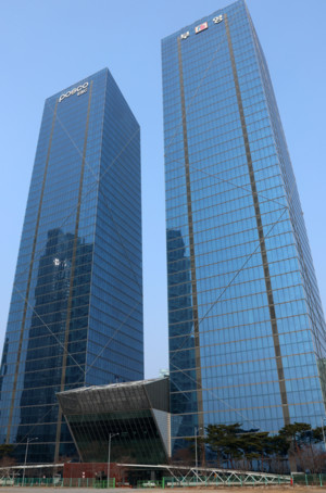 '이전 논란' 사과 없는 재외동포청장에 인천 범시민사회, 즉각 사퇴 및 ... - 뉴스 썸네일 이미지